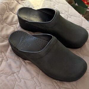 Dansko Black Mules & Clogs